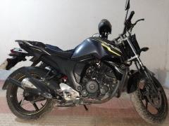 YAMAHA FZS FI V2